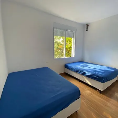 Apartamento Guaruja Pitangueiras 50 Metros Da Praia. Exterior photo