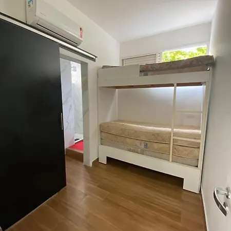 Apartamento Guaruja Pitangueiras 50 Metros Da Praia. Exterior photo