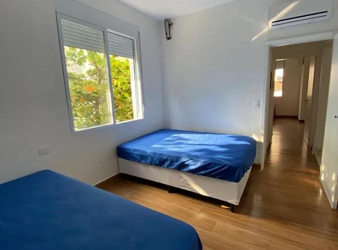 Apartamento Guaruja Pitangueiras 50 Metros Da Praia.